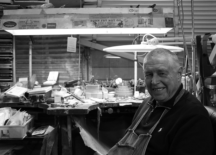 passionate-people_september_2018_roncrisp the-dymocks-building-passionate-people-ron-crisp