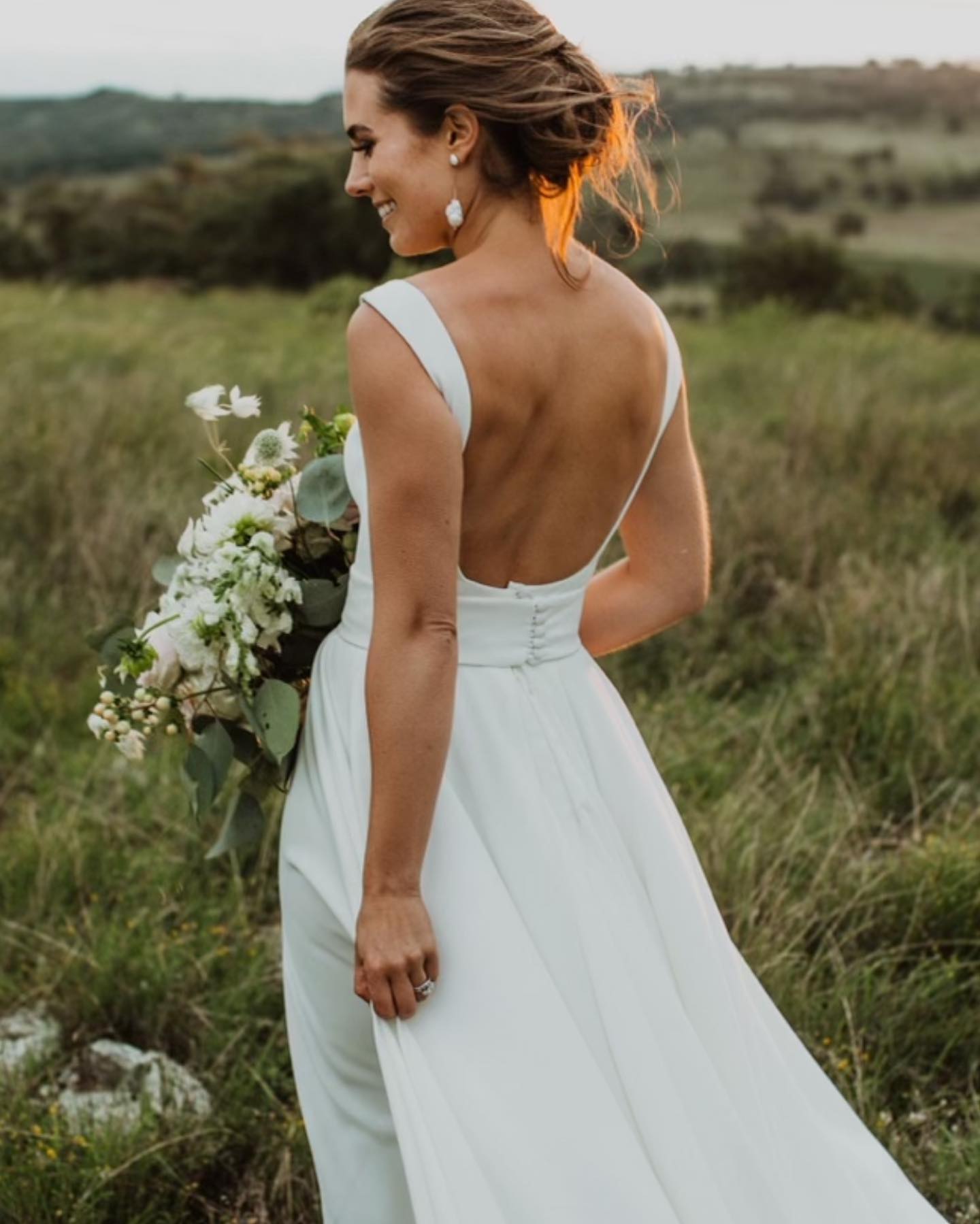rhonda hemmingway wedding gown back