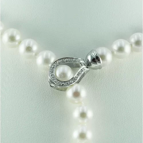 Erebouni Jewellery necklace details