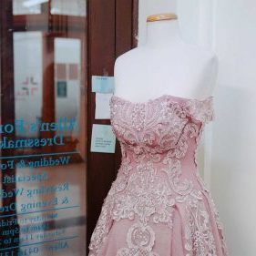 Allen’s Formal Custom Dresses