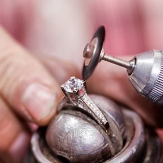 the-dymocks-building-jewellery-shops-r-r-jewellery-polishing